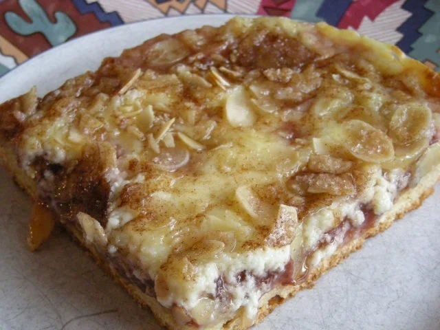 Rezept: Pflaumen Hefe Kuchen Bild Nr. 10 Pflaumen Hefe Kuchen - Rezept - Bild Nr. 10