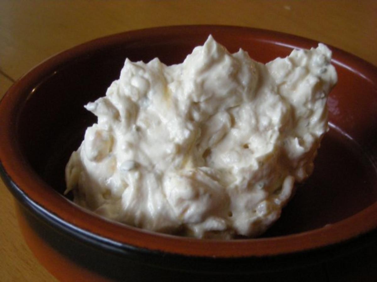 Zwiebelschmand - Dipp - Rezept Eingereicht von kochqueen16