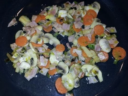 Rezept: Omelett á la Dieter Neumaier Bild Nr. 10 Omelett á la Dieter Neumaier - Rezept - Bild Nr. 10