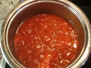 Soßen: Fruchtige Tomatensoße ohne Einbrenne - Rezept