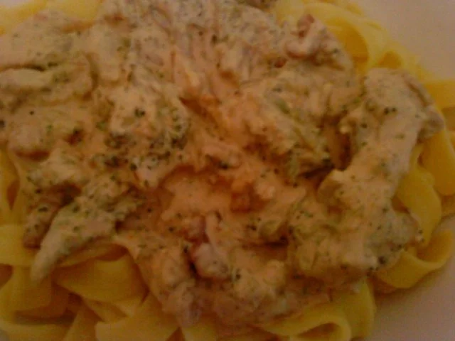 Rezept: Zwergi's Tagliatelle an Broccoli - Wallnuss - Sahnesauce Bild Nr. 7 Zwergi's Tagliatelle an Broccoli - Wallnuss - Sahnesauce - Rezept - Bild Nr. 7