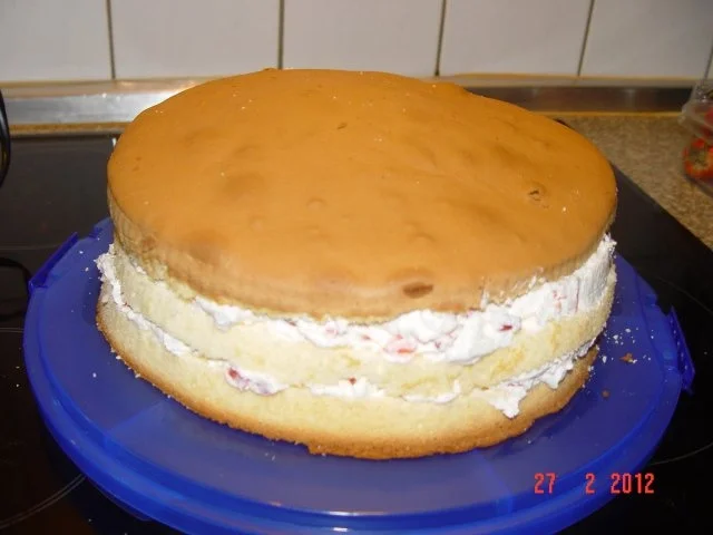 Rezept: Andy`s Erdbeertorte Bild Nr. 4 Andy`s Erdbeertorte - Rezept - Bild Nr. 4