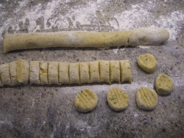 Rezept: Kartoffeln: Gnocchi mit Rucola Bild Nr. 5 Kartoffeln: Gnocchi mit Rucola - Rezept - Bild Nr. 5