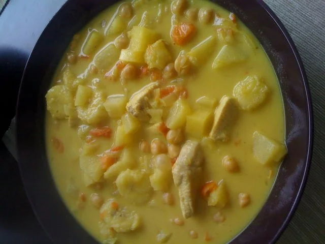 Rezept: Exotischer Eintopf mit integriertem Lachen Exotischer Eintopf mit integriertem Lachen - Rezept