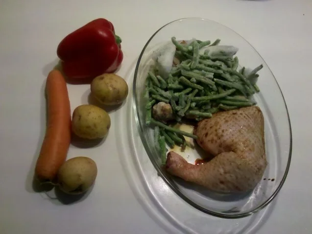 Rezept: Geflügel: Hähnchenschenkel mit Gemüsemix Bild Nr. 3 Geflügel: Hähnchenschenkel mit Gemüsemix - Rezept - Bild Nr. 3