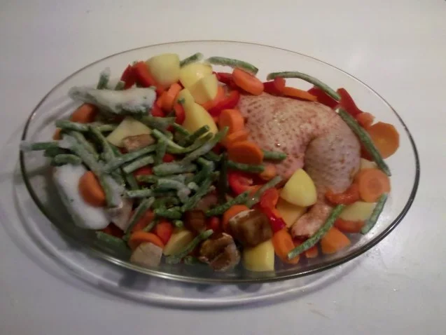 Rezept: Geflügel: Hähnchenschenkel mit Gemüsemix Bild Nr. 4 Geflügel: Hähnchenschenkel mit Gemüsemix - Rezept - Bild Nr. 4