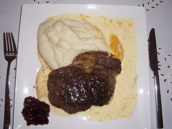 Rindersteak mit Blumenkohl_Selleriepüree und Käseorangensauce - Rezept - Bild Nr. 8