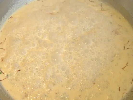 Spaghettini mit Meeresfrüchte und Gemüse-Safran-Sauce - Rezept - Bild Nr. 4