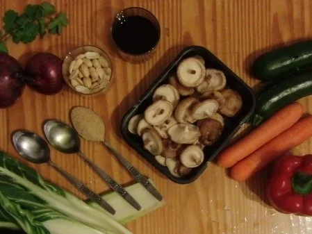 Rezept: Asia-Gemüse süss-sauer mit Erdnüssen Bild Nr. 2 Asia-Gemüse süss-sauer mit Erdnüssen - Rezept - Bild Nr. 2