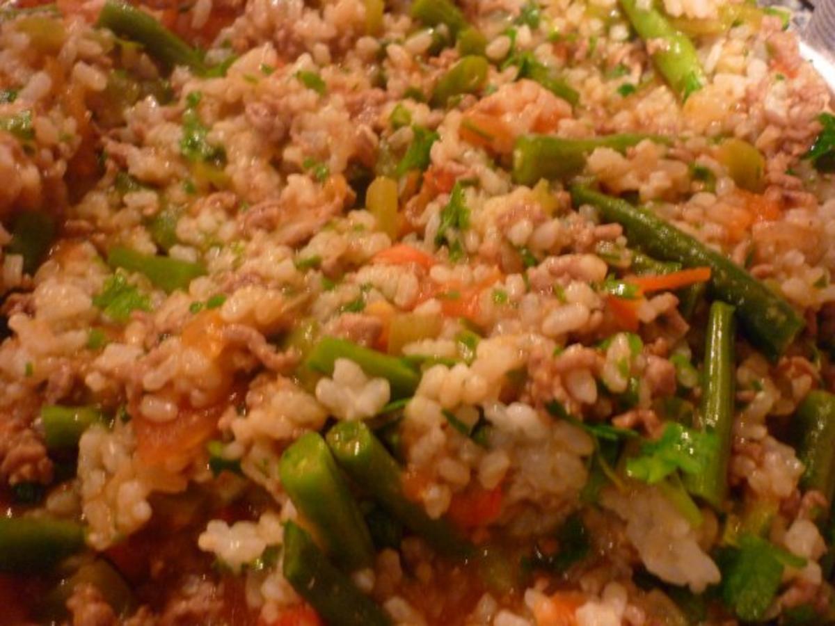 Gemüse- Reispfanne mit Faschierten - Rezept