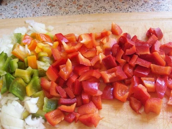 Zwiebel-Gyrossuppe mit Mais und Paprika - Rezept - Bild Nr. 3