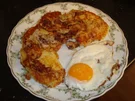 Kartoffelküchlein mit Zwiebelringen - Rezept
