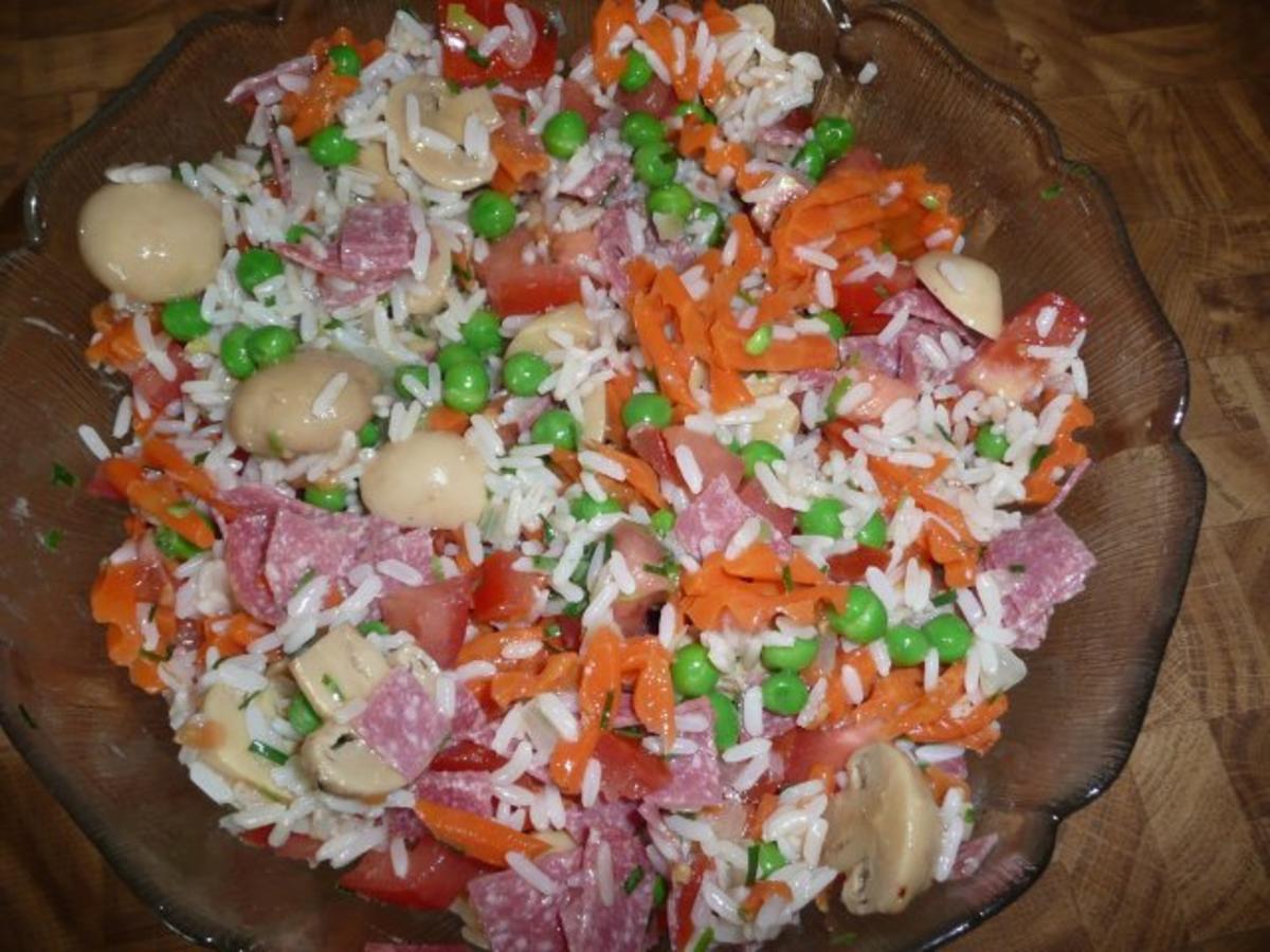Reis-Salat nach Ginas Rezept - Rezept - Bild Nr. 2