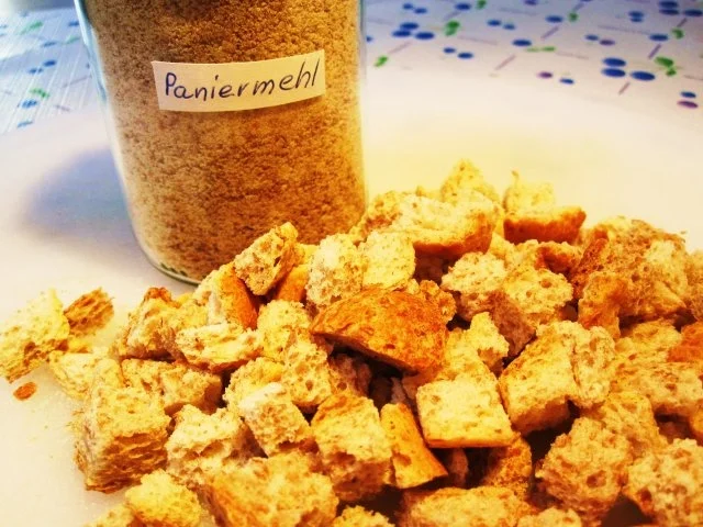 Rezept: Semmelbrösel (Paniermehl) ... Bild Nr. 3 Semmelbrösel (Paniermehl) ... - Rezept - Bild Nr. 3