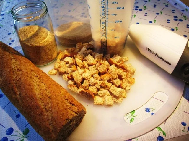 Rezept: Semmelbrösel (Paniermehl) ... Bild Nr. 2 Semmelbrösel (Paniermehl) ... - Rezept - Bild Nr. 2