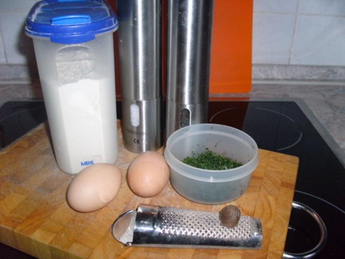 Badische Knöpflesuppe - einfach - 20 kcal/100g Badische Knöpflesuppe - einfach - 20 kcal/100g