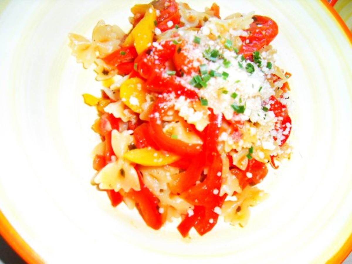 Paprika-Farfalle mit Speck und Cherrytomaten - Rezept - Bild Nr. 8