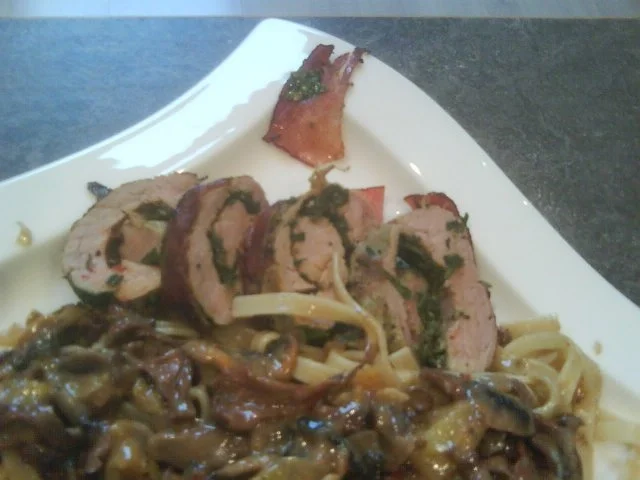 Rezept: Mit Kräutern gefülltes Schweinefilet Mit Kräutern gefülltes Schweinefilet - Rezept