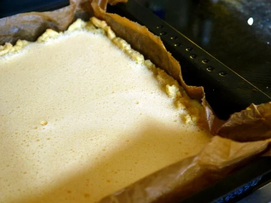 Rezept: Zauberhafte Zitronenschnitten Bild Nr. 8 Zauberhafte Zitronenschnitten - Rezept - Bild Nr. 8