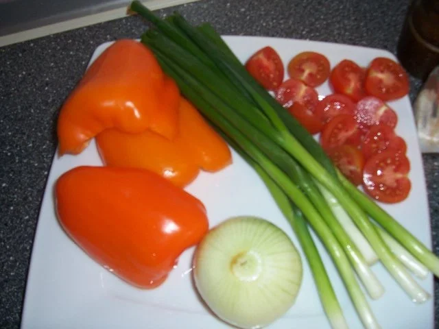 Rezept: Geschnetzeltes aus Putenbrust mit Schinken in Käsesauce Bild Nr. 3 Geschnetzeltes aus Putenbrust mit Schinken in Käsesauce - Rezept - Bild Nr. 3