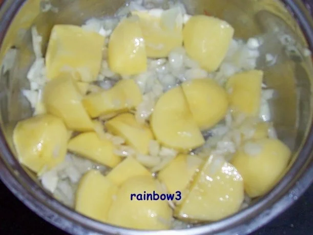 Rezept: Vorspeise: Kartoffel-Zucchini-Suppe Bild Nr. 2 Vorspeise: Kartoffel-Zucchini-Suppe - Rezept - Bild Nr. 2