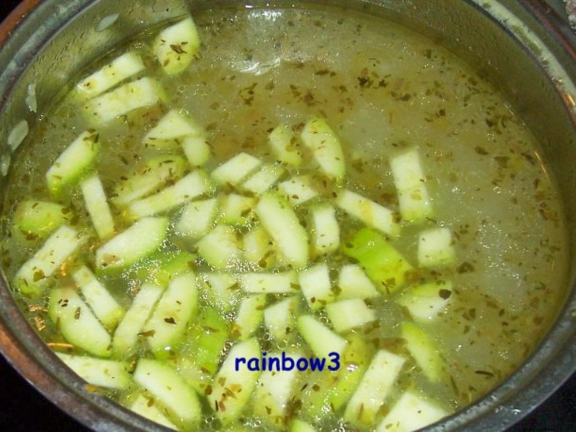 Vorspeise: Kartoffel Zucchini Suppe - einfach - von rainbow3 Vorspeise: Kartoffel Zucchini Suppe - einfach - von rainbow3