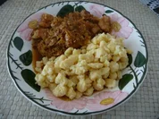 Schwein : Pikant scharfes Schweine-Gulasch - Rezept