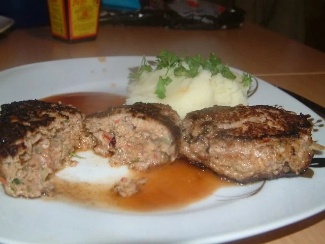 Heinzi`s saftige Fleischküchlein - Rezept - Bild Nr. 2