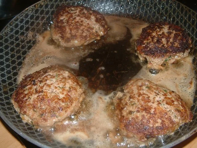 Heinzi`s saftige Fleischküchlein - Rezept - Bild Nr. 8