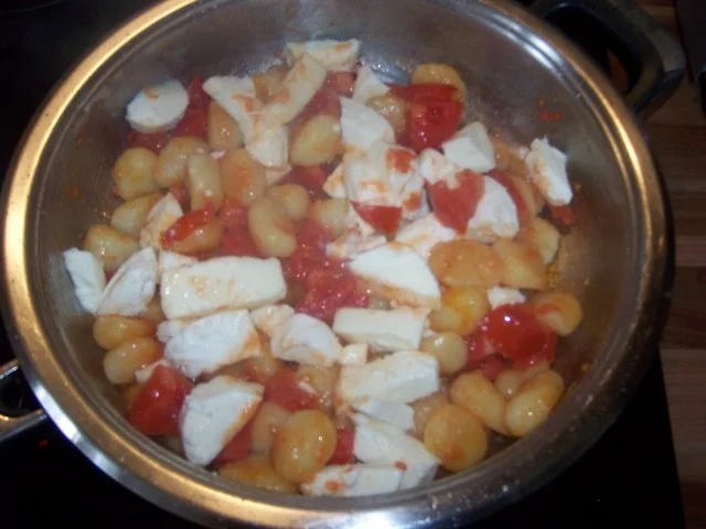 Rezept: Gnocchi "á la Caprese" Bild Nr. 2 Gnocchi "á la Caprese" - Rezept - Bild Nr. 2