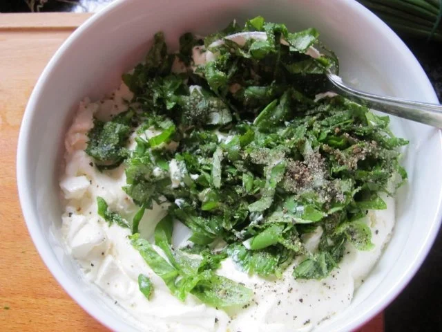 Gemüsepfanne mit Schmand-Dip und Kotelettstreifen - Rezept - Bild Nr. 7