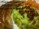 Hausmacherbratwurst an Kartoffel-Erbsen-Püree und glasierten Möhrchen - Rezept