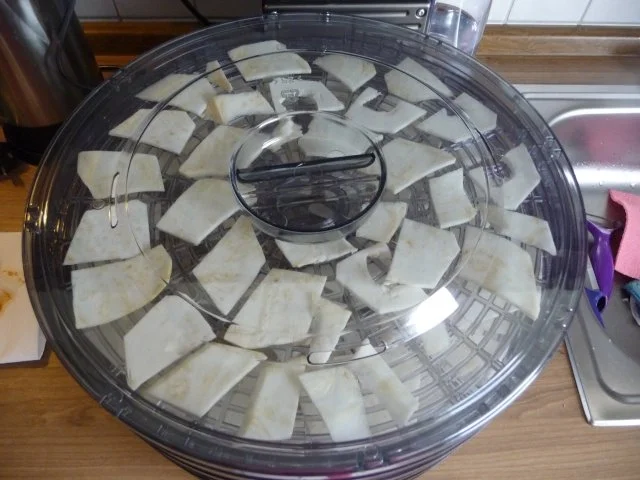 Rezept: Vorräte : ...trocknen - Sellerie und Petersilienwurzel Bild Nr. 4 Vorräte : ...trocknen - Sellerie und Petersilienwurzel - Rezept - Bild Nr. 4