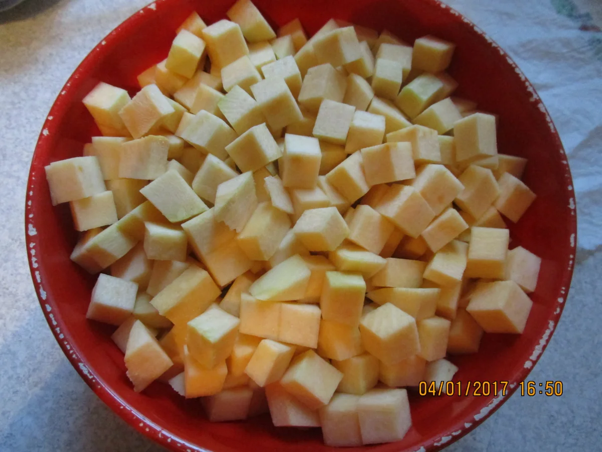 Rezept: Kohlrüben- bzw. Wruggeneintopf mit Gänseklein Bild Nr. 1530 Kohlrüben- bzw. Wruggeneintopf mit Gänseklein - Rezept - Bild Nr. 1530