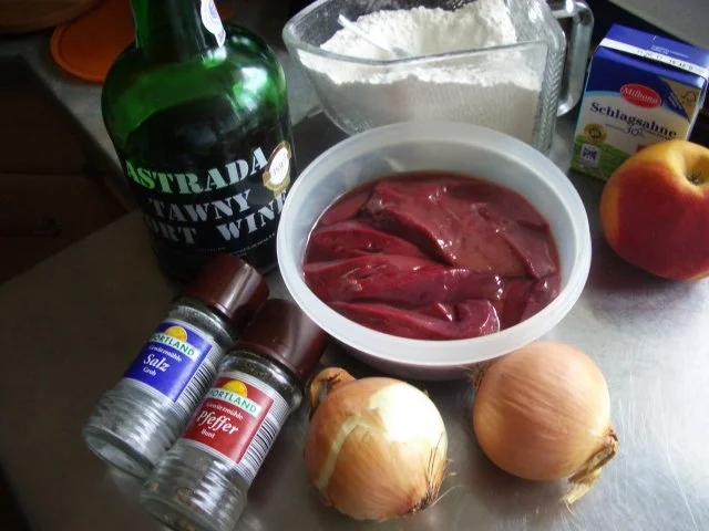 Rezept: Lebergeschnetzeltes mit Apfel und Portwein Bild Nr. 2 Lebergeschnetzeltes mit Apfel und Portwein - Rezept - Bild Nr. 2