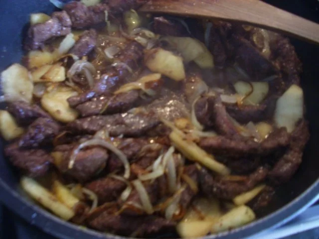Rezept: Lebergeschnetzeltes mit Apfel und Portwein Bild Nr. 8 Lebergeschnetzeltes mit Apfel und Portwein - Rezept - Bild Nr. 8
