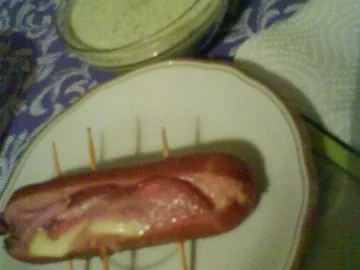 Rezept: Bockwurst-Cordonbleu mit Kräuterremoulade Bild Nr. 2 Bockwurst-Cordonbleu mit Kräuterremoulade - Rezept - Bild Nr. 2