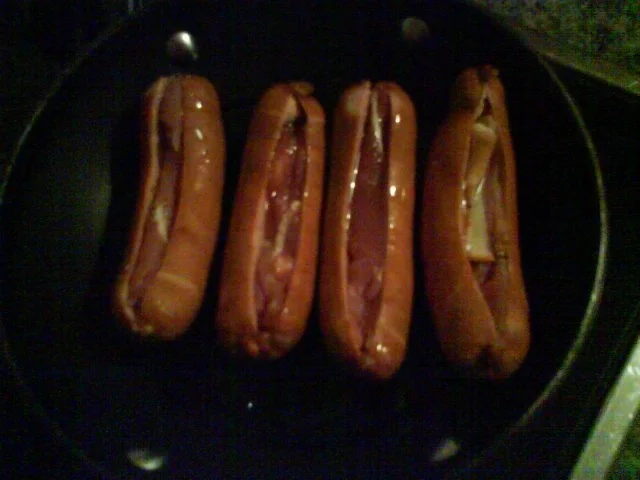 Rezept: Bockwurst-Cordonbleu mit Kräuterremoulade Bild Nr. 3 Bockwurst-Cordonbleu mit Kräuterremoulade - Rezept - Bild Nr. 3