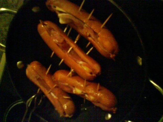 Rezept: Bockwurst-Cordonbleu mit Kräuterremoulade Bild Nr. 4 Bockwurst-Cordonbleu mit Kräuterremoulade - Rezept - Bild Nr. 4