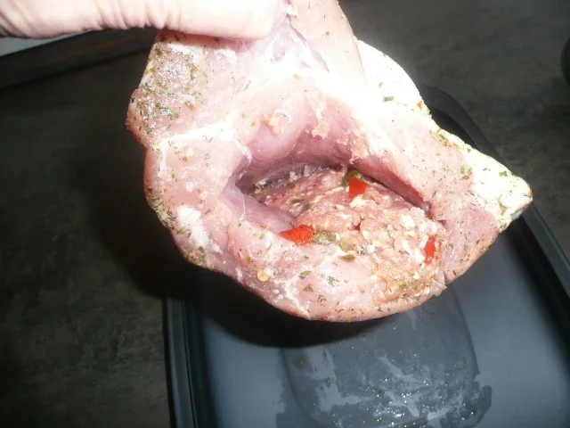 Gefüllter Jägerbraten mit Speckbohnen und Rosmarinkartoffeln - Rezept - Bild Nr. 3