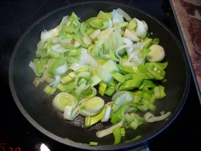 Rezept: Kartoffel - Lauch - Auflauf mit Lachs Bild Nr. 4 Kartoffel - Lauch - Auflauf mit Lachs - Rezept - Bild Nr. 4