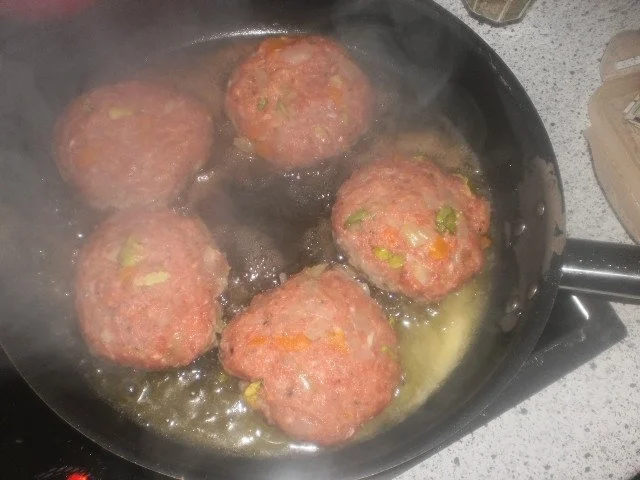 Rezept: Mediterrane Frikadellen mit Blumenkohl Bild Nr. 9 Mediterrane Frikadellen mit Blumenkohl - Rezept - Bild Nr. 9