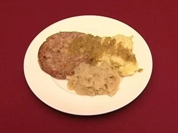 Saumagen mit Kartoffelbrei und Weinsauerkraut (Michael Jäger) - Rezept