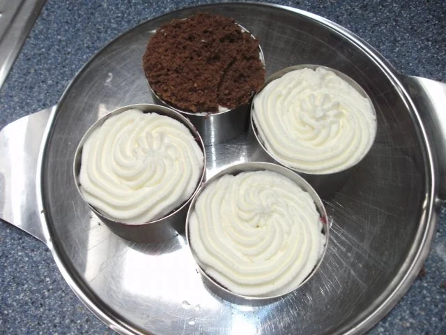 Sabine´s Schwarzwälder Törtchen - Rezept - Bild Nr. 4