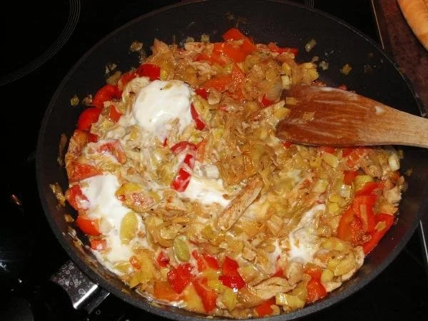 Rezept: Hähnchen Geschnetzeltes mit Reis Bild Nr. 6 Hähnchen Geschnetzeltes mit Reis - Rezept - Bild Nr. 6