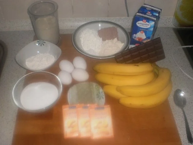 Rezept: Bananen-Schoko-Torte mit Vanillinpuddingcreme Bild Nr. 2 Bananen-Schoko-Torte mit Vanillinpuddingcreme - Rezept - Bild Nr. 2