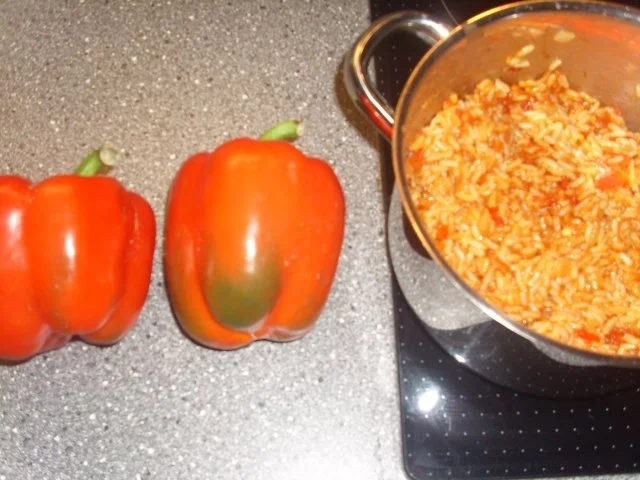 Rezept: Paprikaschoten mit Reis Bild Nr. 2 Paprikaschoten mit Reis - Rezept - Bild Nr. 2