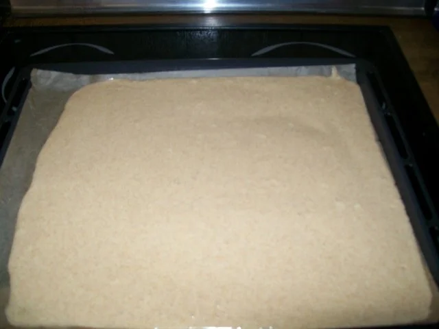 Knuspriger Mandel- Cornflakes- Butterkuchen - Rezept - Bild Nr. 3