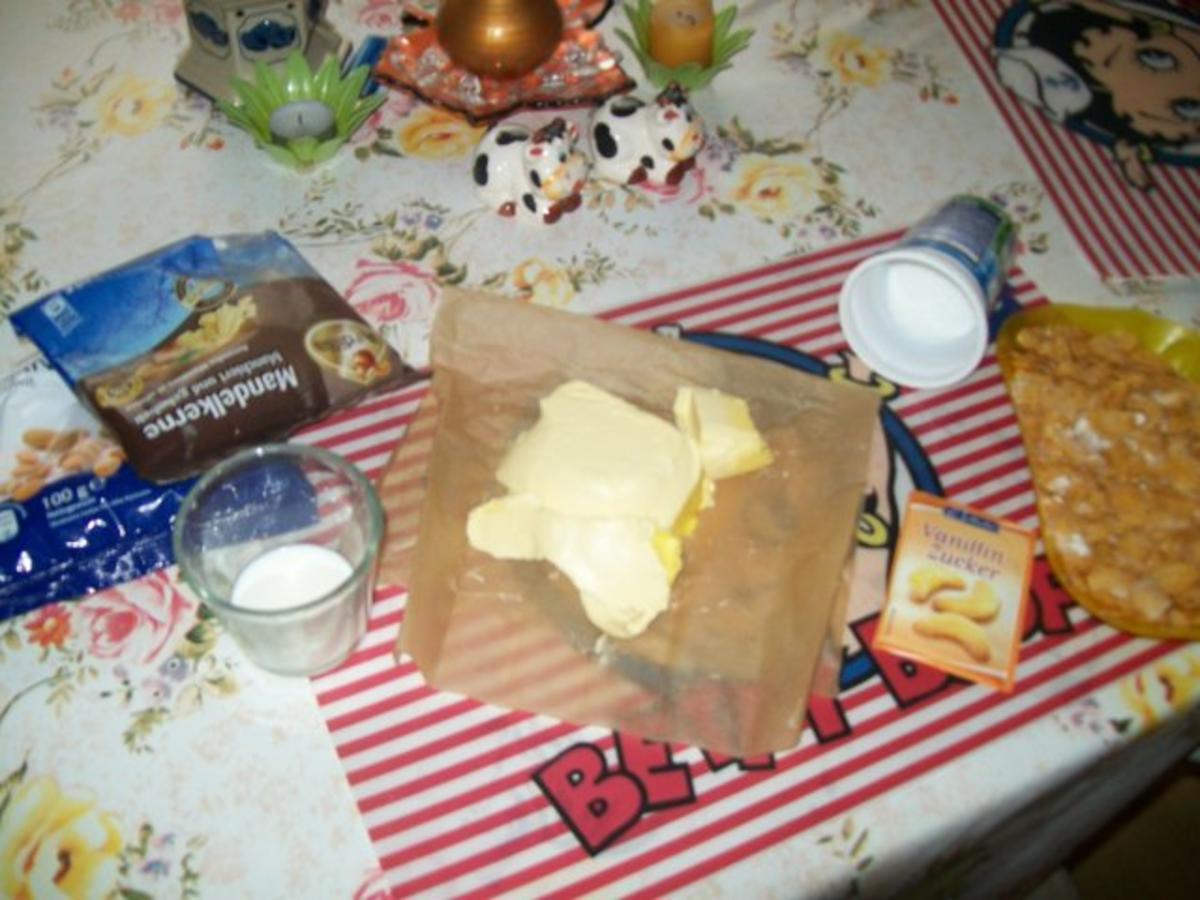 Knuspriger Mandel- Cornflakes- Butterkuchen - Rezept - Bild Nr. 6