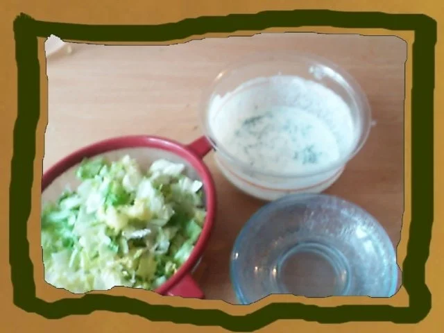 Eisbergsalat mir saure Sahne Dill Dip - Rezept - Bild Nr. 3